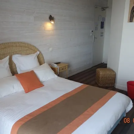 호텔 Logis Restaurant L'empreinte 2*