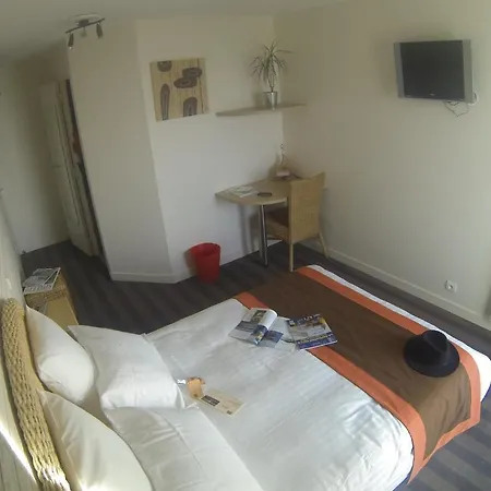 호텔 Logis Restaurant L'empreinte