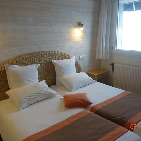 酒店 Logis Restaurant L'empreinte 圣米歇尔-谢夫谢夫