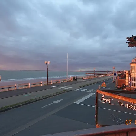 Logis Restaurant L'empreinte 酒店 圣米歇尔-谢夫谢夫