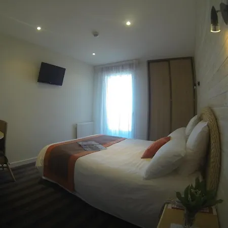 Logis Restaurant L'empreinte 2* 圣米歇尔-谢夫谢夫