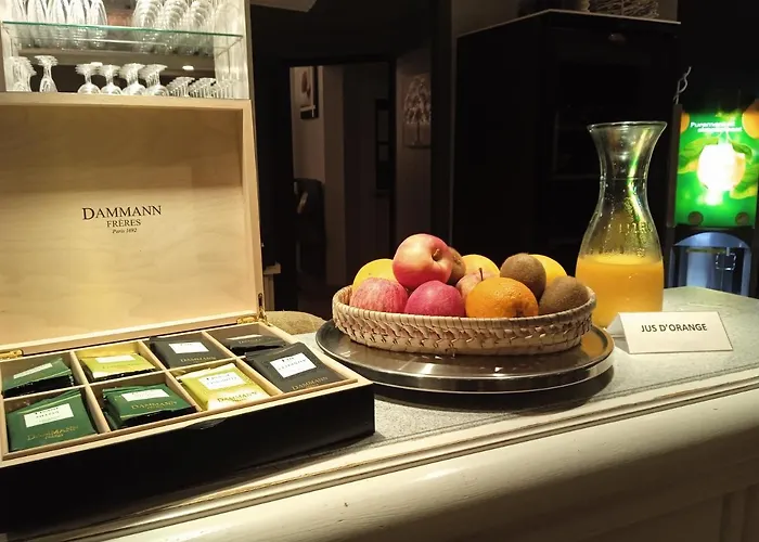 Logis Restaurant L'empreinte 圣米歇尔-谢夫谢夫