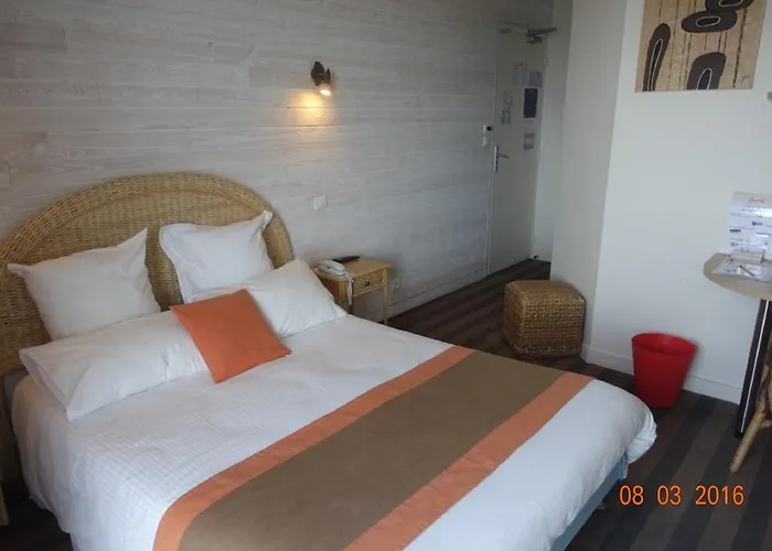 Hotel Logis Restaurant L'empreinte 2*