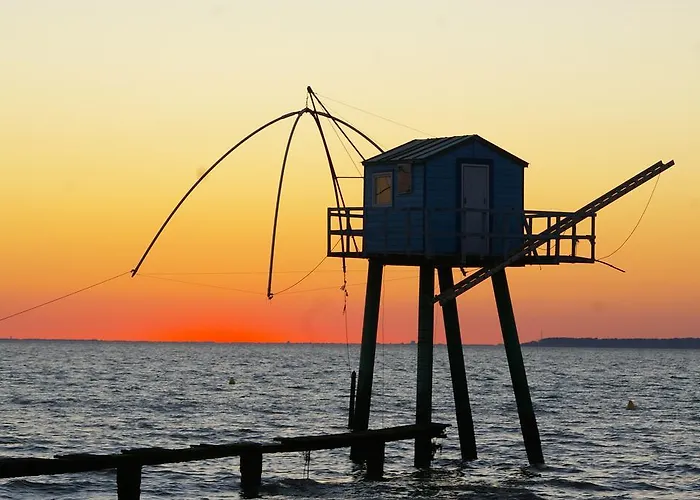 Logis Restaurant L'empreinte 2* Saint-Michel-Chef-Chef