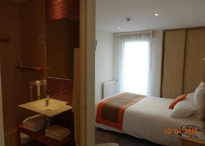 酒店 Logis Restaurant L'empreinte 2*